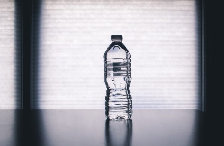 Czy butelki plastikowe są dobre dla naszego zdrowia?
